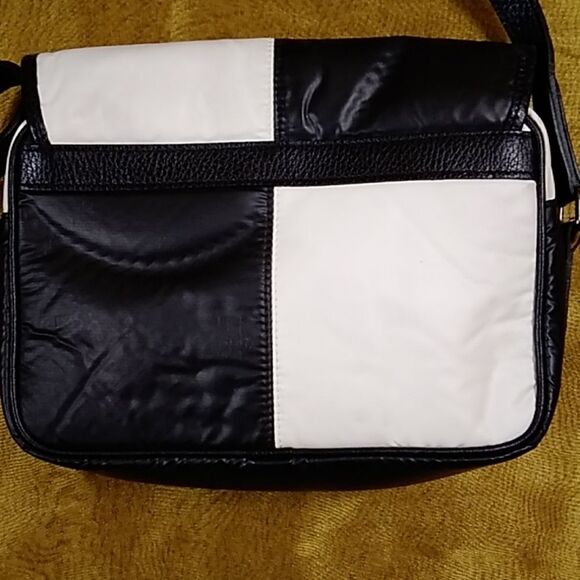 HUNTING WORLD WHITE BLACK ARTIC CROSSBODY BAG - Picture 6 of 16